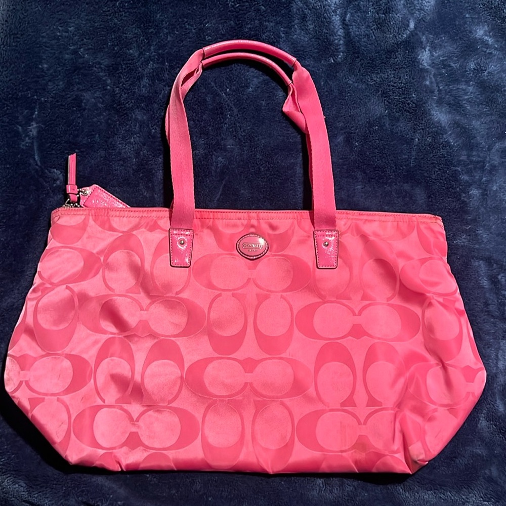 Coach Large Fuchsia Getaway Travel Weekender Tote with Cosmetic Bag Set